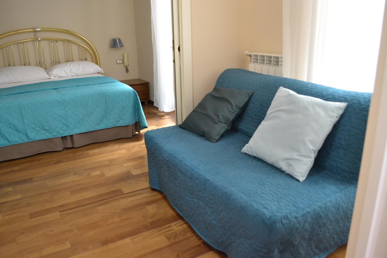 Bed and Breakfast Le Stanze Di Dolly Neapol Zewnętrze zdjęcie