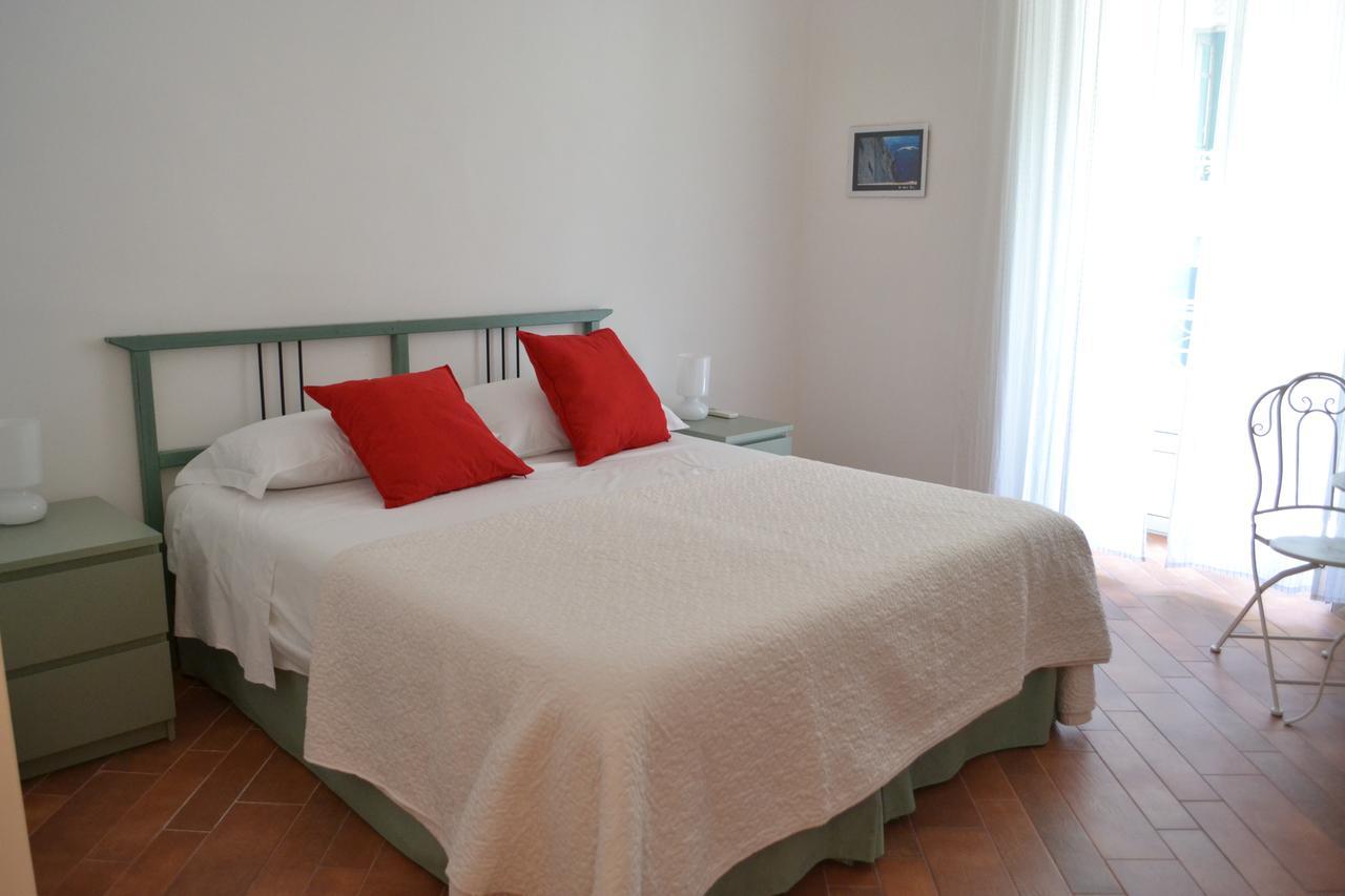 Bed and Breakfast Le Stanze Di Dolly Neapol Zewnętrze zdjęcie