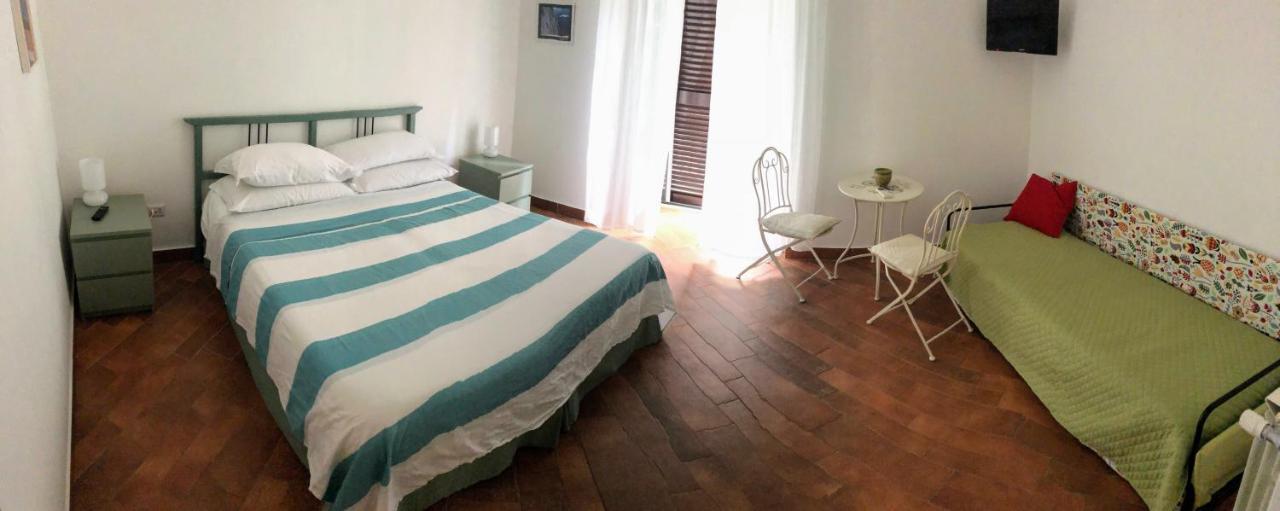 Bed and Breakfast Le Stanze Di Dolly Neapol Zewnętrze zdjęcie